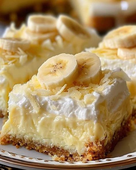 Optimal Recipes Banana Pudding Bars, Banana Pudding Cheesecake Bars, Banana Pudding Cheesecake Recipe, Optimal Recipes, Creamy Banana Pudding, Pudding Bars, Cheesecake Bars Easy, Pudding Cheesecake, Pudding Flavors