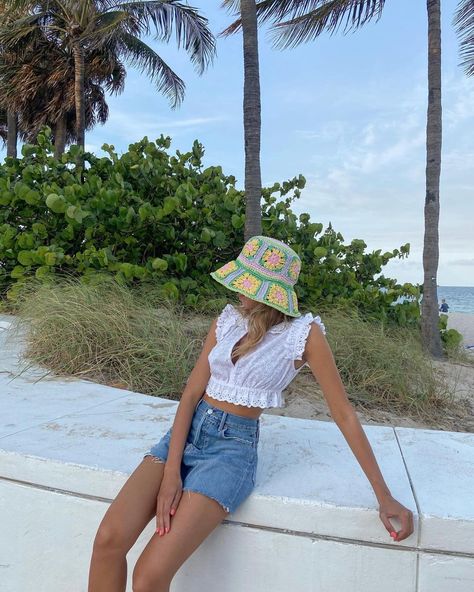 Sell On Poshmark, Warm Fits, Jean Short Outfits, Looks Pinterest, Jeans Outfit Summer, Summer Fits, Fashion Killa, Outfits Casuales, Summer Girls