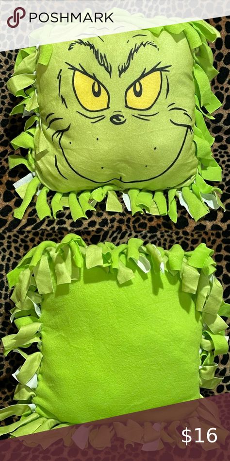 The Grinch Fleece Tied Fringe Pillow Christmas Decor Crafts, Fringe Pillows, Pillow Green, Diy Christmas Decor, Sewing Crochet, Christmas Crafts Decorations, The Grinch, Grinch, Diy Christmas