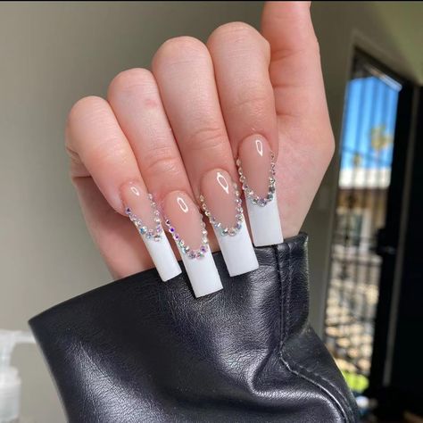 Long French Nails, Fake Nails White, Diamond Nail Art, French Manicure Designs, Nagel Tips, French Tip Acrylic Nails, White French, Diamond Nails, Manicures Designs