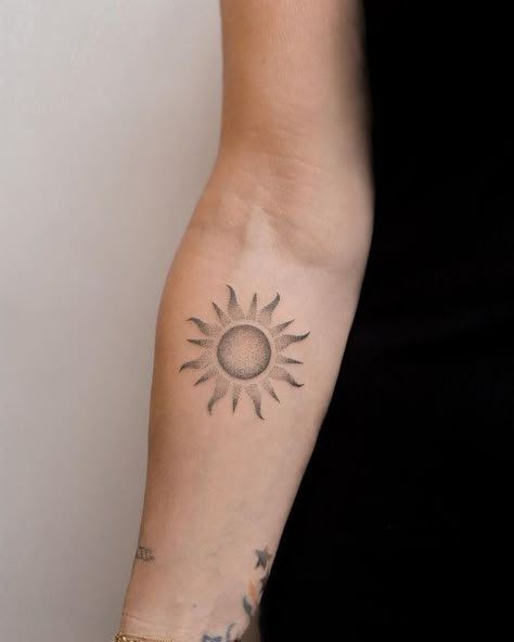 Stippled Sun Tattoo, Filled In Sun Tattoo, Sun Ideas Tattoo, Sun Of May Tattoo, Sun Handpoke Tattoo, Tattoo Of A Sun, Tattoo Of The Sun, Sun Dotwork Tattoo, Dot Sun Tattoo