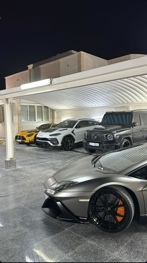 Luxury & sports cars in Qatar Luxury Car Garage Design Dream Houses, Money Fake Story, Qatar Cars, Mafia House Aesthetic, Luxury Life Aesthetic, Ford Edge Sport, Millionaire Lifestyle Luxury, Dubai Houses, Rich Cars