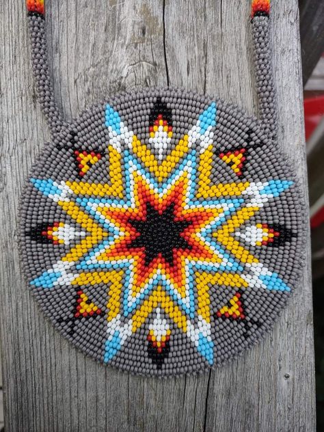 Indian Beadwork Earrings, Bead Hacks, Choctaw Beadwork, Powwow Beadwork, Simple Bead Earrings, Beaded Barrettes, Native American Beadwork Patterns, Native Beading Patterns, Deer Hide