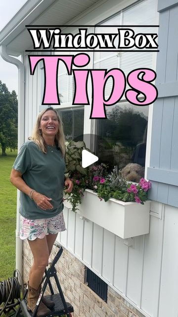 Tracy Crosland 🌸 on Instagram: "Where’s Waffles? 🧇 And Biscuit? 🐶 (My grandpups.) Can you find them? 🥰🥰🥰

Nothing add curb appeal 🏡 more than a window box full of beautiful flowers! 🌸 And sweet doggies help too!! 🐶🐶 Don’t you agree? 🥰

#windowbox #flowerbox #plantingflowers #curbappeal #betterhomesandgardens #cottageliving #cottagestyle" Diy Window Boxes, Flower Box Diy, Hanging Window Boxes, Window Boxes Diy, Window Box Plants, Diy Flower Boxes, Add Curb Appeal, Window Box Flowers, Good Feeling