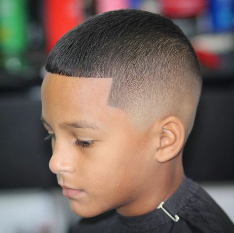 80+ Spectacular Cuts for KidsHere you will find the best cuts for kids, Types, Designs, Short hair, long hair, Curly, Smooth. FOLLOW ME ❤#highfade #highfades #boyshaircuts #boyshair #boyshairstyles #boyshaircut #boyshairstyle #haircutsforboys #haircutsboys #haircutforboys. Buzz Cut Boys Kids, Kids Buzz Cut, Short Boys Haircut Buzz Cuts Kids, Boys Short Haircuts Kids, Kids Haircuts For Boys, Boys Short Haircut, Buz Cut, Hair Designs For Boys, Haircuts For Boys