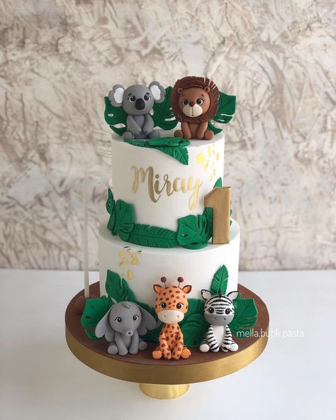 Safari Jungle Cake, Baby Shower Cookies For Boy, Themed Cake Ideas, Jungle Theme Cake, Jungle Theme Cakes, Tasty Cakes, Order Cakes Online, Animal Birthday Cakes, Baby First Birthday Cake