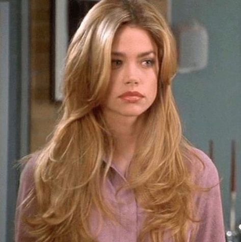 blonde bombshell 👸🏼 on Instagram: “just want to congratulate denise richards on her amazing head of hair.. because wow” 90s Haircuts, Bombshell Hair, Travel Hairstyles, Hairstyles For Layered Hair, Hair Guide, Blowout Hair, Denise Richards, 90s Hairstyles, Priscilla Presley