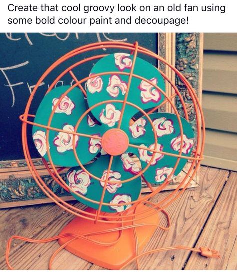 Painted Fan, Crafty Craft, Vintage Home Decor, Craft Room, Sake, Chalkboard, Vintage House, Diy Furniture, Diy And Crafts