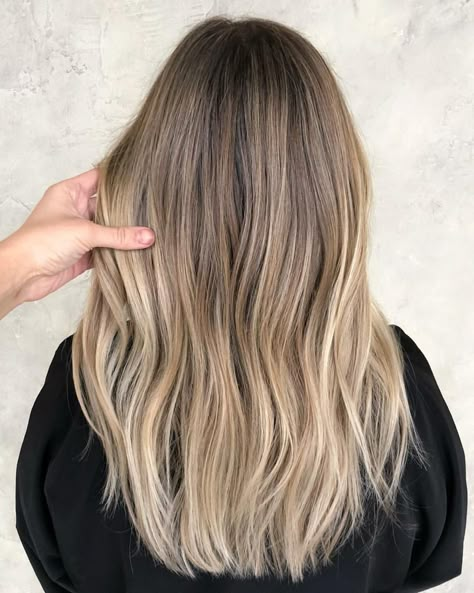 Blonde Hair Straight, Cream Blonde Hair, Light Blonde Balayage, Dark Blonde Balayage, Cool Blonde Hair Color, Best Blonde Hair Color, Baylage Hair, Best Blonde Hair, Balayage Straight Hair