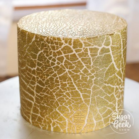 Gold Crackled Fondant Tutorial + Video | Sugar Geek Show Creme Brulee Torch, Octopus Cake, Fondant Smoother, Sugar Geek, Handbag Cakes, Fondant Techniques, Fondant Flower Cake, Fondant Bow, Fondant Figures Tutorial