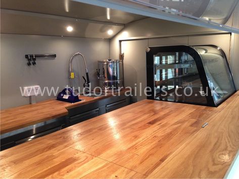 Sweetly simple H Van Conversion Interior Bakery Truck Interior, Food Trailer Interior, Coffee Trailer Interior, Food Truck Interior, Trailer Kitchen, Foodtrucks Ideas, Horse Box Conversion, Coffee Food Truck, Cannoli Cake