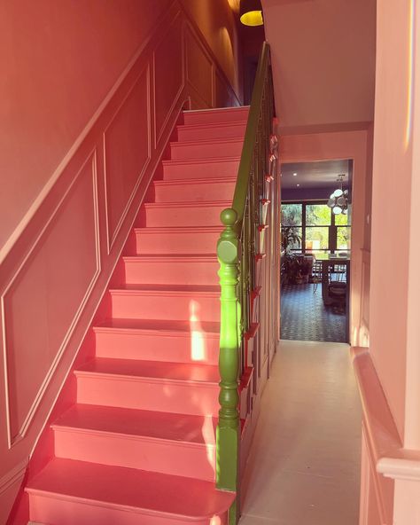 The hall was always Popsicle pink by @grahamandbrown but now the stairs are (a different more bubblegum) pink too. Which just makes the… | Instagram Eclectic Stairs, Funky Dollhouse, Colourful Staircase, Hall Stairs And Landing Decor, Stairs And Landing Decor, Pink Hallway, Landing Decor, Colourful House, Pink Bedroom Walls