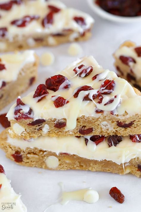 White Chocolate Cookie Bars, Starbucks Cranberry Bliss, Cranberry Bliss Bars Recipe, Cranberry Bliss Bars Starbucks, Bliss Bars, Cranberry Bliss, Bliss Bar, Cranberry Bars, Cranberry Bliss Bars