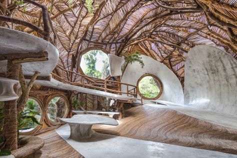 5 Most Beautiful Addresses in Tulum Azulik Tulum, Dreams Tulum, Labs Art, Peggy Guggenheim, Galleria D'arte, Colossal Art, Curved Walls, American Architecture, Guggenheim Museum