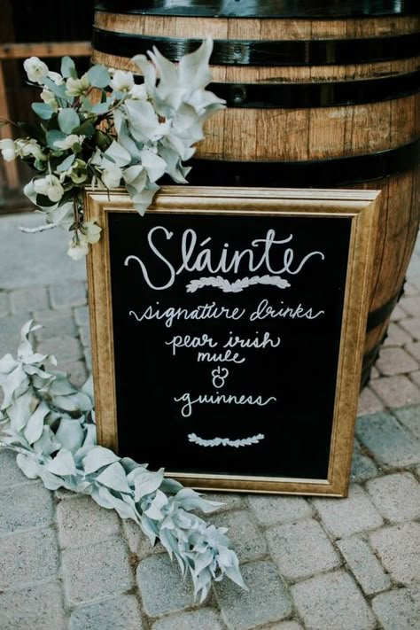 Gold-framed chalkboard wedding signage | Image by Jessie Schultz Photography Irish Wedding Ideas, Scottish Wedding Ideas, Irish Wedding Blessing, Irish Wedding Traditions, Wedding Locations California, Irish Theme, Wedding Blessing, Creative Wedding Favors, Ireland Wedding