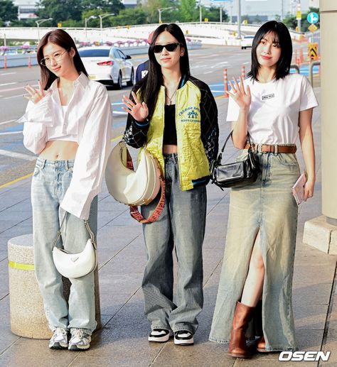 Twice Airport Fashion, Twice Airport, Airport Fashion Kpop, Icons Iq, Momo Twice, Sana Momo, Twice Sana, Airport Fashion, Girl Inspiration