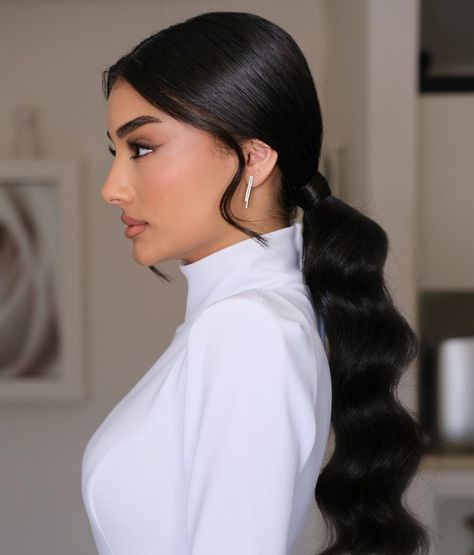 Bridal Low Pony with Softt Waves Low Ponies Hairstyles, Low Pony Hairstyles Bridesmaid, Low Wedding Ponytail, Low Ponytail Bridesmaid Hair, Black Tie Event Hair, Low Ponytail Styles, Hollywood Wedding Hair, Low Pony Hairstyles, Black Bridesmaids Hairstyles