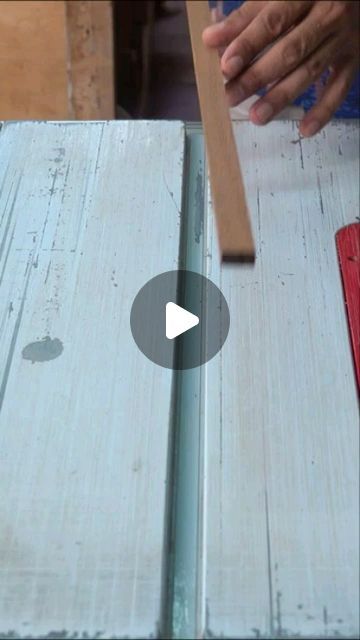 Amazing Woodworking Ideas, Tablesaw Sled, Diy Rocking Chair, Diy Tools Homemade, Fine Woodworking Project, Woodworking Table Saw, Easy Woodworking Ideas, Woodworking Shop Layout, Carpentry Diy