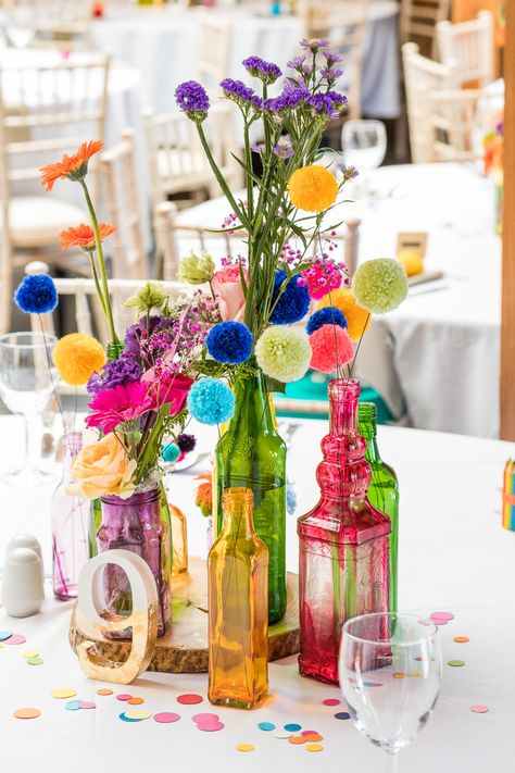 Centrepiece Wedding, Diy Pom Poms, Hippie Party, Boda Mexicana, Rainbow Wedding, Bright Wedding, Decor Flowers, Colorful Bouquet, Whimsical Wonderland Weddings