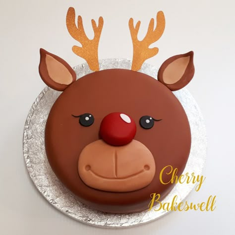 Reindeer Birthday Cake, Reindeer Christmas Cake, Reindeer Cake Ideas, Reindeer Cake, 3d Reindeer, Cake Themes, Deer Cake, Xmas Cakes, Reindeer Cakes