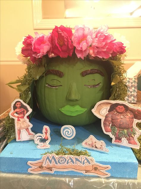 Te fiti pumpkin Encanto Pumpkin, Moana Pumpkin, Pumpkin Diorama, Disney Pumpkin Painting, Te Fiti, Creative Pumpkin Decorating, Character Pumpkins, Christmas Pumpkins, Pumpkin Decorating Contest