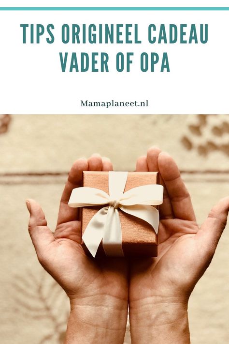 Vaderdag cadeau. Cadeau voor man, vader op opa. Origineel en persoonlijk geschenk vaderdag, cadeau, opa en oma dag, Kerst. Leuk kado tips voor hem. Cadeau Man, Mama Blog, Card Holder, Place Card Holders, Blogger