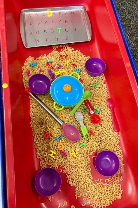 Alphabet Soup Sensory Bin, Macaroni Sensory Bin, Multi Sensory Letter Activities, School Readiness Activities, Macaroni Crafts, Creative Nursery, Tuff Tray Ideas Toddlers, Preschool Names, Literacy Centers Kindergarten