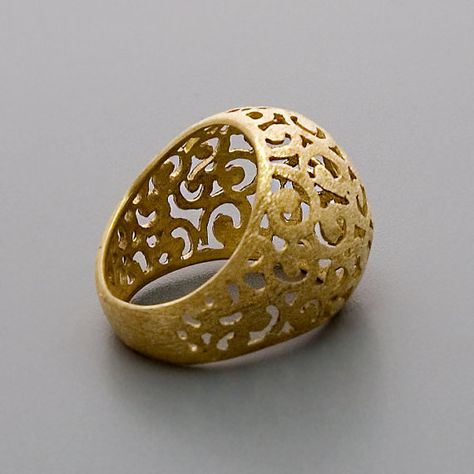 Luxury Traditional Gold Filigree Ring, Ceremonial Gold Filigree Ring, Handmade Gold Filigree Ring, Luxury Gold Filigree Rings, Bohemian Gold Filigree Rings, Filigree Ring Gold, Victorian Accessories, Celtic Ring, Jewelry Wall