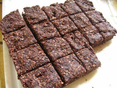 Copycat Z Bars, Homemade Z Bars, Diy Z Bars, Z Bar Recipe, Diy Cliff Bars, Cliff Bar Recipe, Homemade Cliff Bars, Energy Bars Healthy, Easy No Bake Cookies