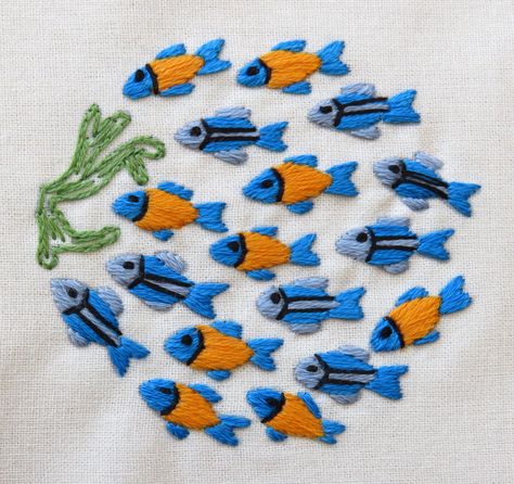 Hand Embroidery Fish Patterns, Underwater Embroidery Designs, Embroidery Ocean Patterns, Small Animal Embroidery, Simple Fish Embroidery, Tropical Embroidery Design, Sea Animals Embroidery, Embroidered Fish Simple, Sea Creature Embroidery