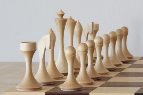 Wooden Chess Pieces, Fantasy Furniture, Wood Chess, Dremel Wood Carving, Wood Games, Wood Turner, Woodworking Workshop, Wooden Chess, Wood Turning Projects