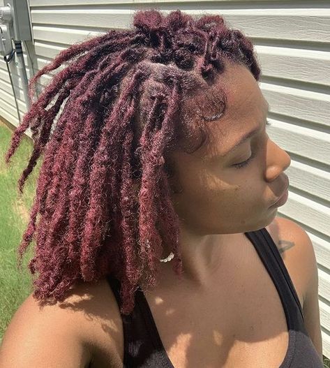 Maroon Locs Black Women, Maroon Locs, Burgundy Dreads, Thick Dreadlocks, Loc Goals, Pretty Locs, Loc Ideas, Loc Goddess, Loc Inspiration