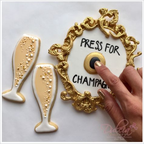 Champagne Cookie, Press For Champagne, Wedding Cookies Decorated, Pink Velvet Cupcakes, Bakery New York, New Years Cookies, Champagne Party, Shower Stuff, Valentines Day Cookies