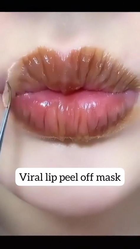 Viral Lip Peel Off Mask, How To Get Pretty Lips, Lip Peel Off Mask, Lip Peeling, Lip Routine, Lips Peeling, Natural Facial Mask, Beginner Skin Care Routine, Snap Dance