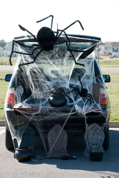 Ways To Decorate Your Car, Halloween Car Decorations, Trunker Treat Ideas, Spider Theme, Trunk Or Treat Ideas, Decorate Your Car, Hallowen Ideas, Fall Stuff, Treat Ideas