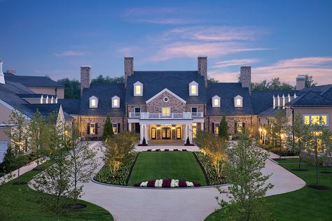 Salamander Resort & Spa — Middleburg, VA | As you plan your 2017 travels, consider staying at one of these Black-owned hotels during your stay. Middleburg Virginia, Virginia Wine Country, Wedding Venues In Virginia, Cosy Cottage, Pet Resort, Virginia Wedding Venues, Country Hotel, Sup Yoga, Best Resorts