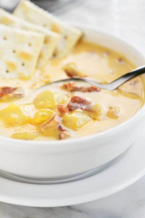 Chessy Potatoes, Cheesy Ham And Potato Soup, Best Potato Soup, Sausage Soup Recipes, Ham And Potato Soup, Gunny Sack, Cheesy Ham, Soups Stews Chilis, Spicy Corn