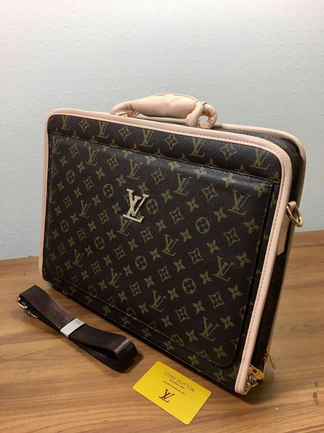 *LV*  👉🏻 laptop bag 👉🏻 with calculator  👉🏻 Full Detailing  👉🏻 7a qualitty Lv Laptop Bag, Louis Vuitton Laptop Bag, Small Wallet, Calculator, Laptop Bag, Louis Vuitton Monogram, Laptop, Monogram, Louis Vuitton