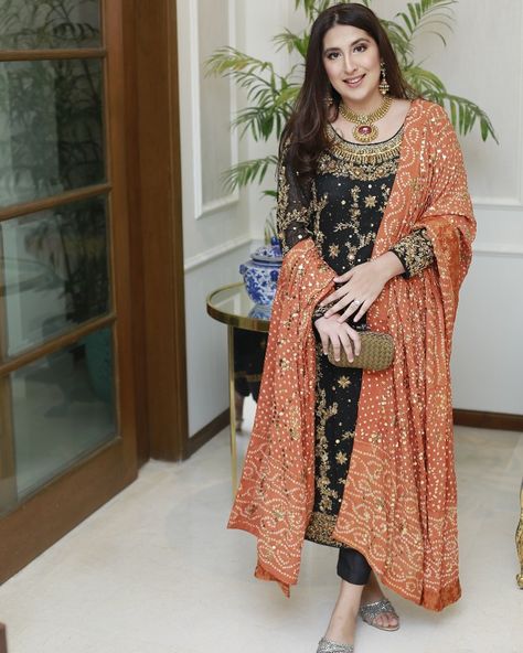 Sunday Times on Instagram: “Ansab Jahangir looking  beautiful in an intricately worked black outfit paired with their classic rust Chunri kaamdani  chaadar✨…” Ansab Jahangir, Dresses Design, Desi Wedding, Wedding Shoot, Black Outfit, Wedding Season, Desi, Dubai, Wedding Photos