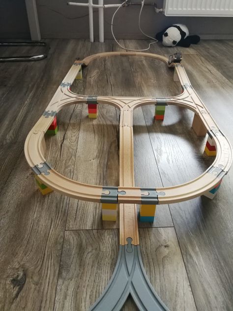 Brio Train Layout Ideas, Train Layout Ideas, Lego Play, Brio Train, Train Table, 3d Printing Projects, Kids Training, Small World Play, Wooden Train