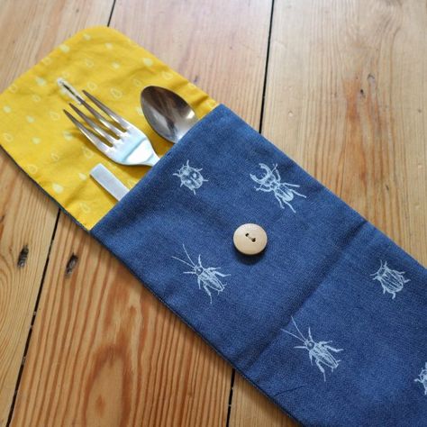 Fabric Cutlery Pouch, Sewing Cutlery Pouch, Sewing Utensil Holder, Cutlery Pouch Pattern Free, Travel Cutlery Holder Diy, Picnic Cutlery Holder, Fabric Cutlery Holder Diy, Cutlery Pouch Diy, Cutlery Pouch Pattern