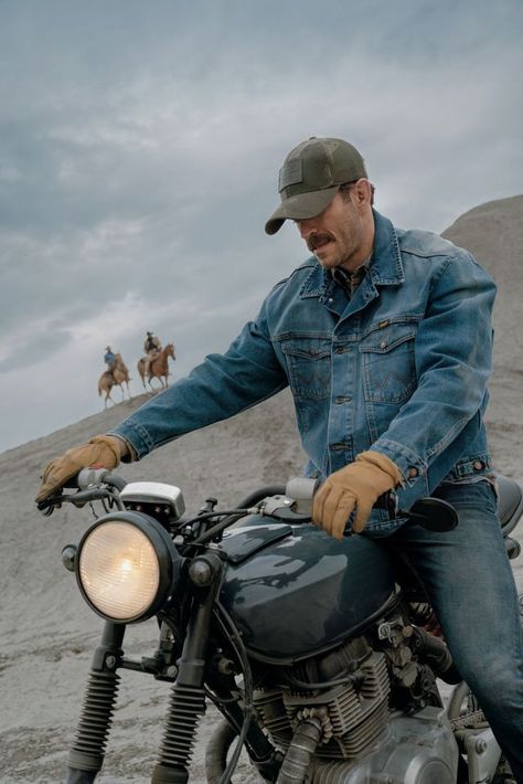 Outdoorsmen Style, Western Horseman, Country Man, Handy Tools, Mustache Men, Cowboy Aesthetic, Biker Aesthetic, Ragamuffin, Bike Photography