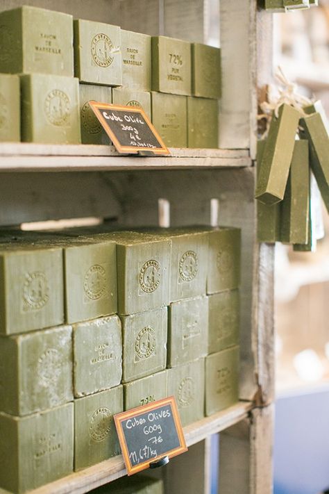 Savon Diy, Soap Display, French Soap, Marseille Soap, Green Soap, French Green Clay, Diy Kosmetik, Olive Oil Soap, Homemade Soap Recipes