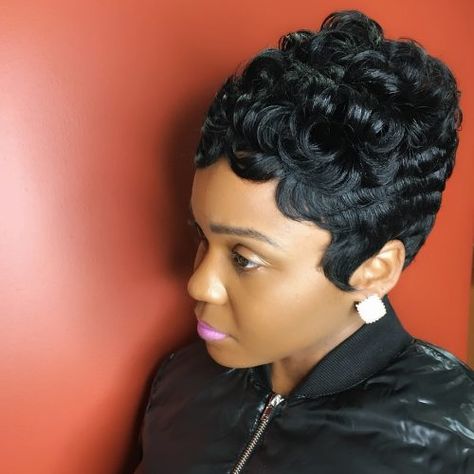 24 Hottest Short Weave Hairstyles in 2021 Short Weave Hairstyles, Black Hair Short Cuts, Short Black Hair, Short Weave, Short Sassy Hair, Ombré Hair, Sassy Hair, Hair Affair, Short Black Hairstyles