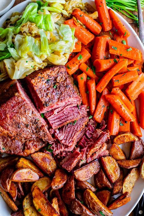 Beef Recipe Crockpot, Recipe For Corned Beef And Cabbage, Corned Beef Dinner, Best Corned Beef Recipe, Best Corned Beef, Corned Beef Recipe, Recipe Crockpot, Corn Beef, Irish Dishes