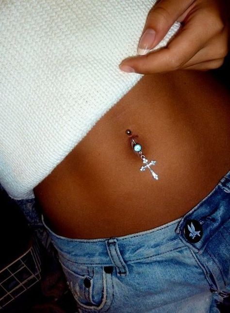 40 Beautiful Examples Different Belly Button Piercings Pretty Piercings, Bellybutton Piercings, Button Piercing, Belly Button Jewelry, Cool Piercings, Cute Piercings, Belly Jewelry, Navel Piercing, Button Rings