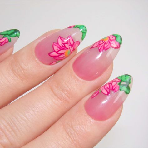 Water Lily Nail Art, Water Lily Nails, Lily Nails, Spring Nail Art, Gradient Nails, Water Lily, Cute Acrylic Nails, Lily Pads, Nails Art