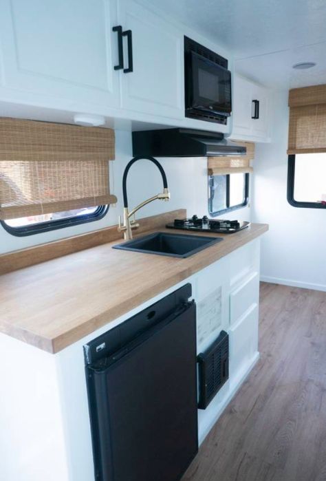 Caravan Renovation Diy, Caravan Interior Makeover, Caravan Hacks, Diy Caravan, Caravan Living, Caravan Vintage, Motorhome Remodel, Caravan Decor, We Bought A House