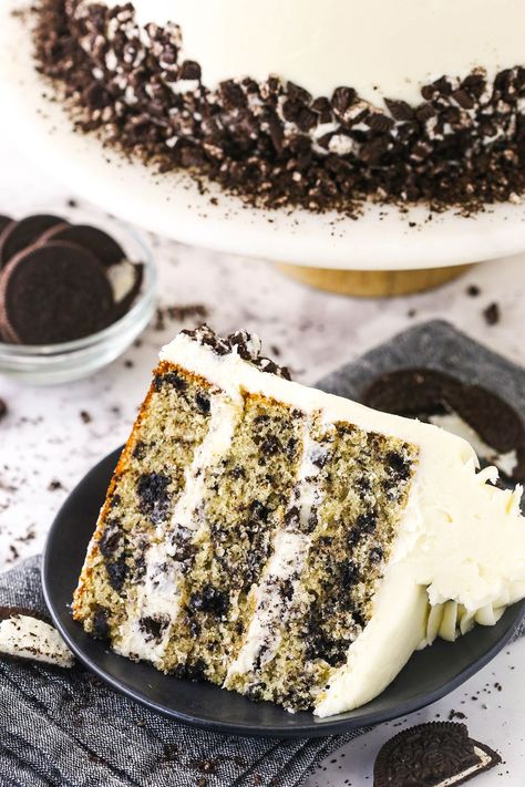 Cookies N Cream Cake Recipe, Decadent Cookies, Oreo Birthday Cake, Fluffy Layers, Vanilla Oreo, Cake Oreo, Chocolate Oreo Cake, Oreo Buttercream, Cookies And Cream Cake