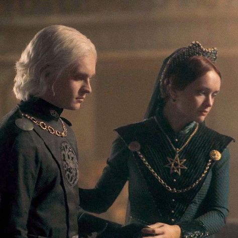 ‘my son will be anointed tomorrow at dawn. the whole of king’s landing must witness his ascent. he will assume authority. there will be no more dithering.’ Alicent And Aegon, Aegon Ii Targaryen, Daenerys And Jon, Olivia Cooke, Alicent Hightower, Fire And Blood, Dragon Series, King's Landing, Dragon Dance